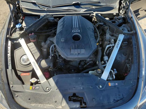 2018 KIA STINGER Premium