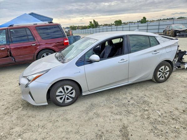 2018 TOYOTA PRIUS