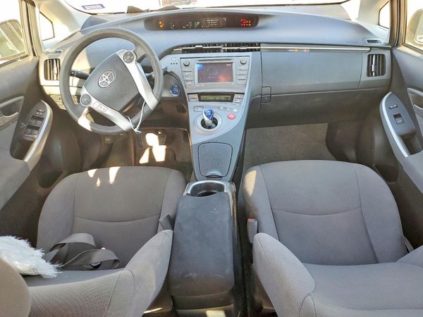 2015 TOYOTA PRIUS