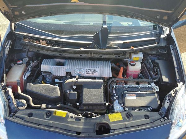 2015 TOYOTA PRIUS