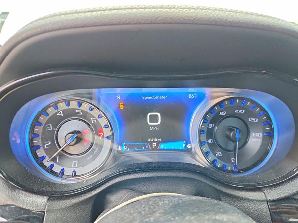 2019 CHRYSLER 300