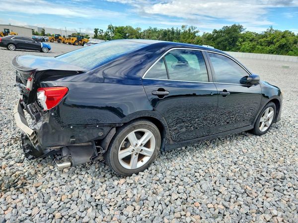 2013 TOYOTA CAMRY
