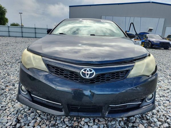 2013 TOYOTA CAMRY