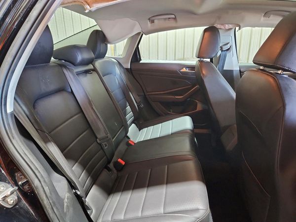 2021 VOLKSWAGEN JETTA