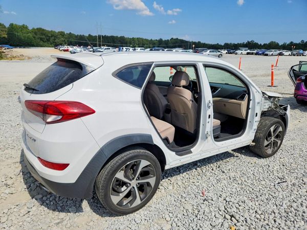 2017 HYUNDAI TUCSON
