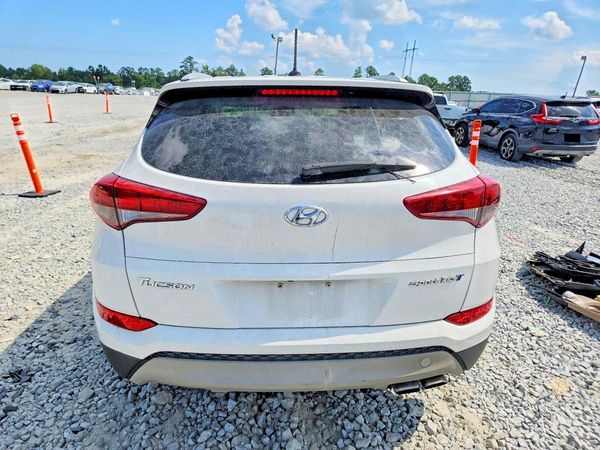 2017 HYUNDAI TUCSON