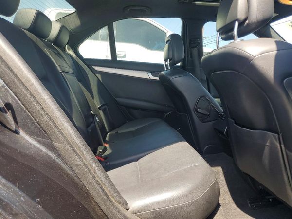 2012 MERCEDES-BENZ C C250