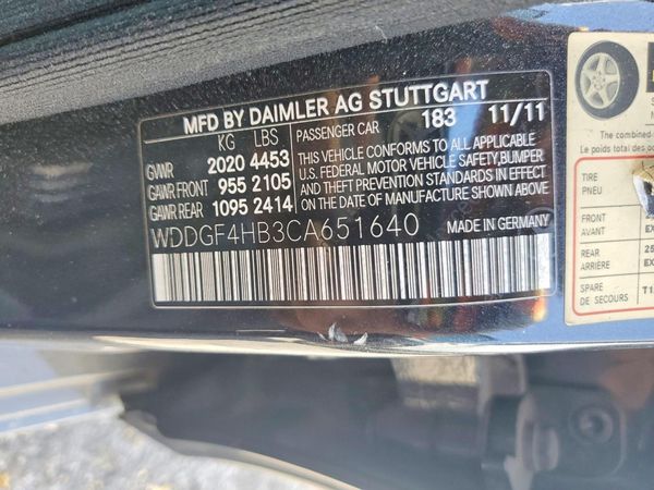 2012 MERCEDES-BENZ C C250