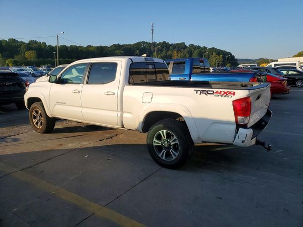 2017 TOYOTA TACOMA