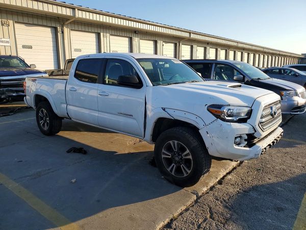 2017 TOYOTA TACOMA