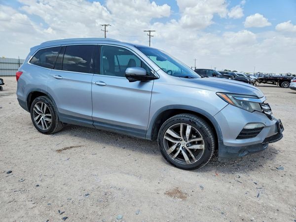 2016 HONDA PILOT TOURING — Passenger 3/4