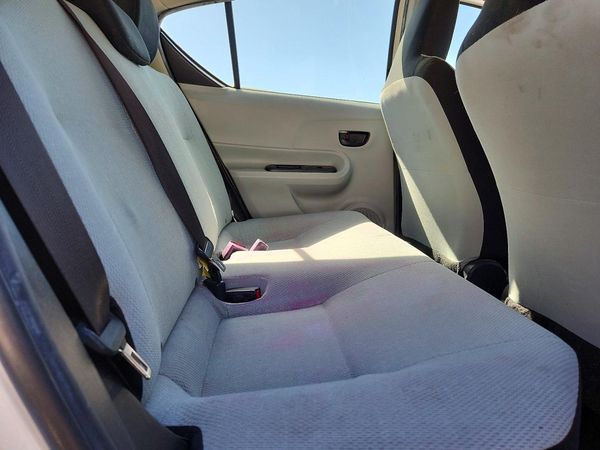 2013 TOYOTA PRIUS C ON