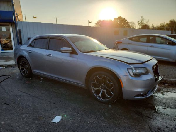 2015 CHRYSLER 300