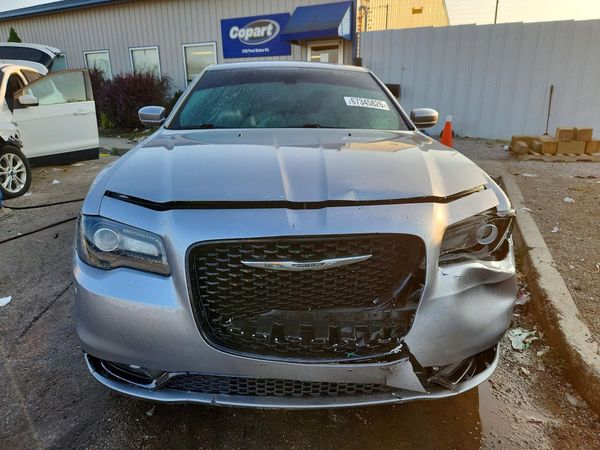 2015 CHRYSLER 300