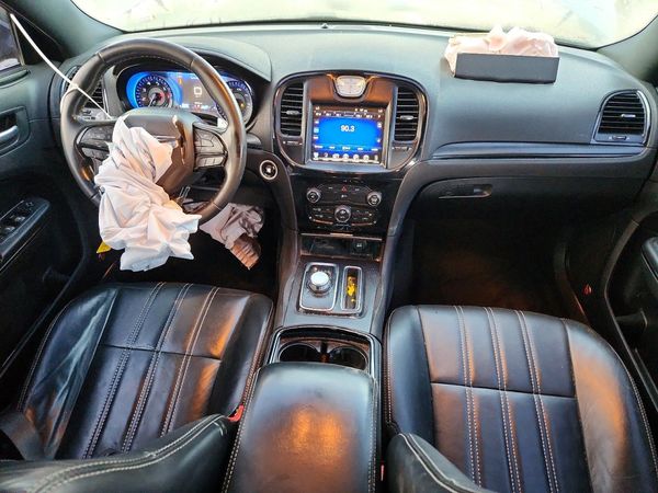 2015 CHRYSLER 300
