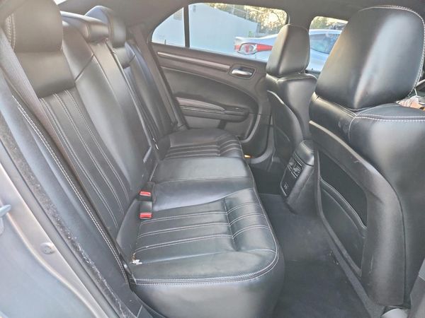 2015 CHRYSLER 300