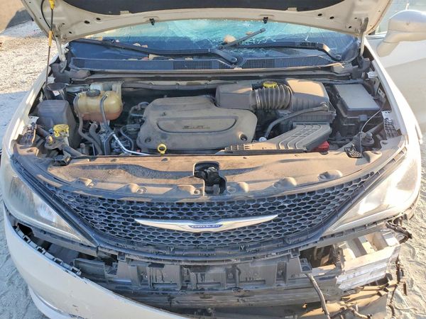 2020 CHRYSLER PACIFICA Touring