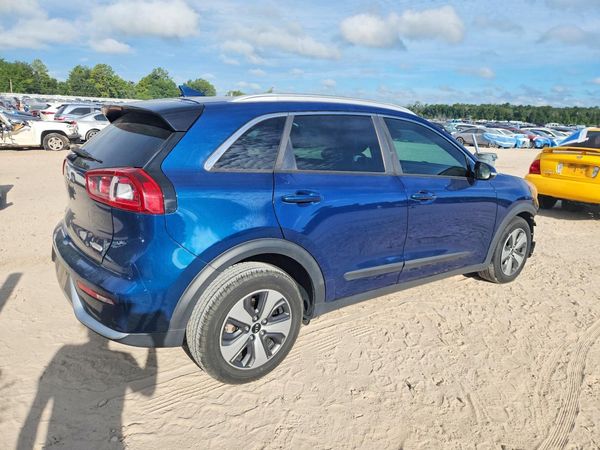 2018 KIA NIRO