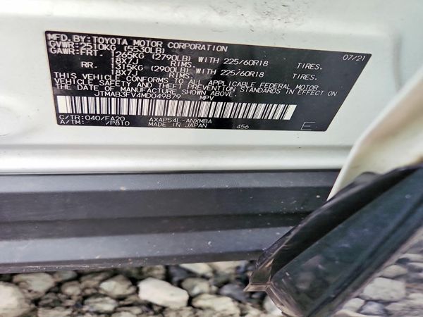 2021 TOYOTA RAV4 XLE Premium