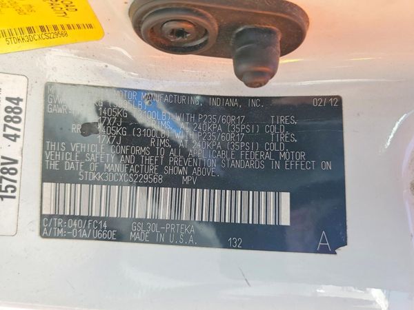2012 TOYOTA SIENNA