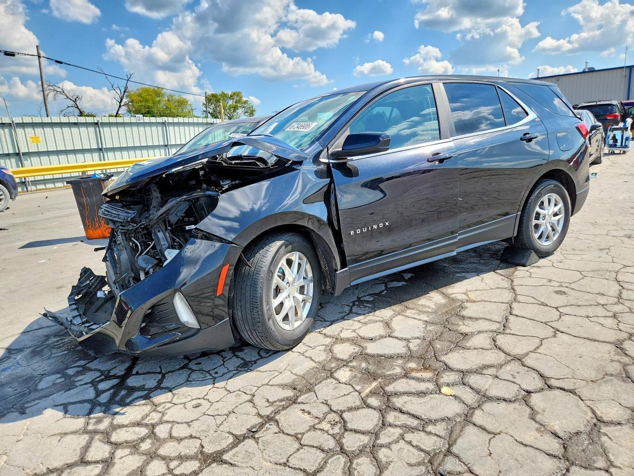 2022 CHEVROLET EQUINOX LT (1LT) — Front 3/4