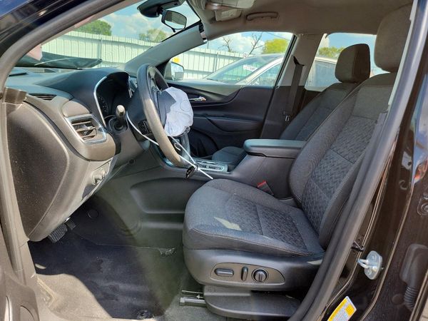 2022 CHEVROLET EQUINOX LT (1LT) — DENT