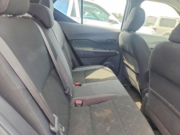 2019 NISSAN KICKS