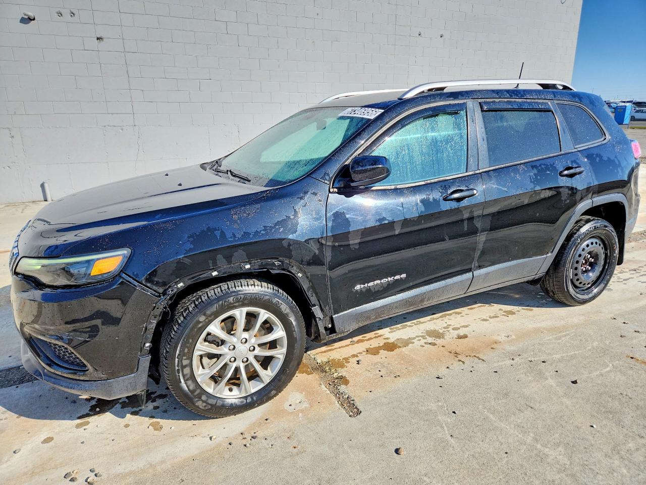 2020 JEEP CHEROKEE — Front 3/4