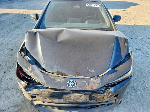 2024 TOYOTA PRIUS