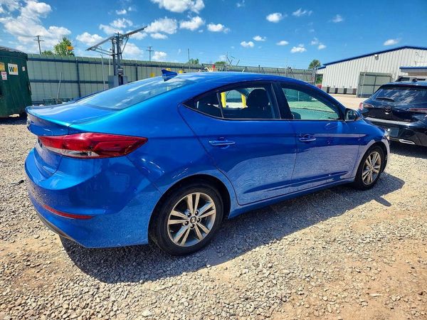 2017 HYUNDAI ELANTRA