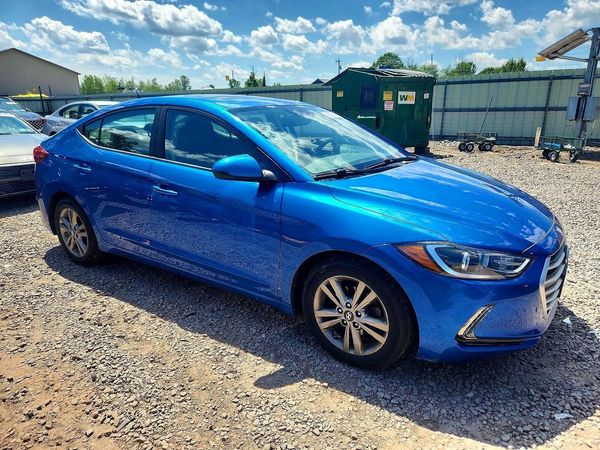 2017 HYUNDAI ELANTRA