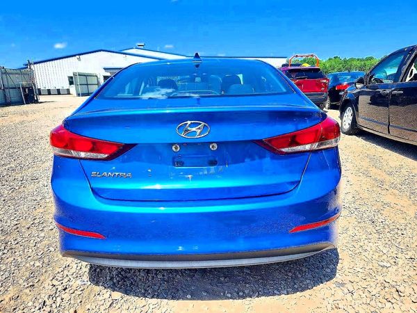 2017 HYUNDAI ELANTRA