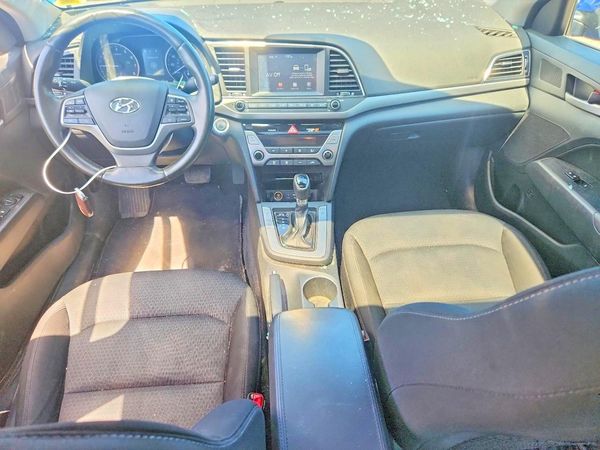 2017 HYUNDAI ELANTRA