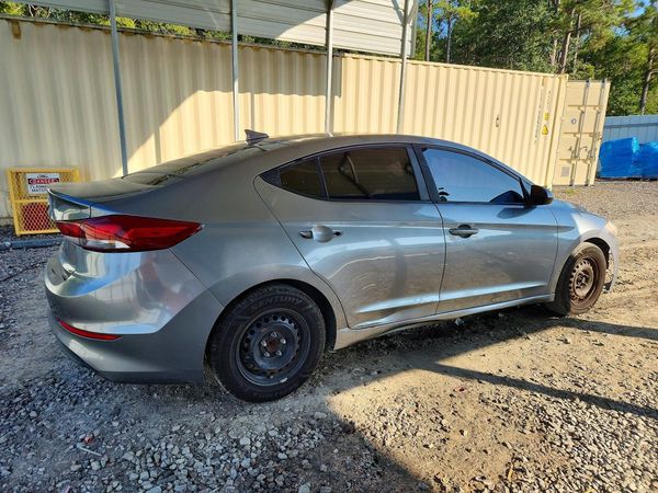 2017 HYUNDAI ELANTRA SE Base