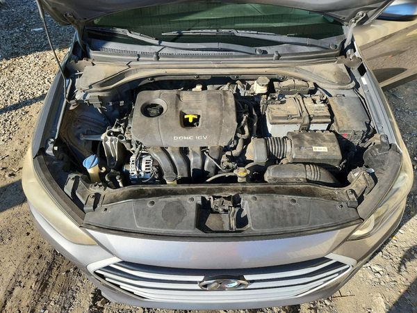 2017 HYUNDAI ELANTRA SE Base