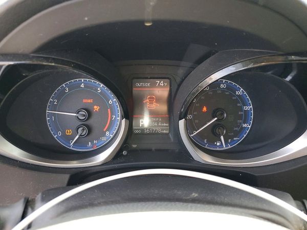2016 TOYOTA COROLLA