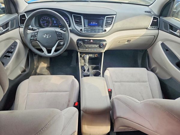 2017 HYUNDAI TUCSON