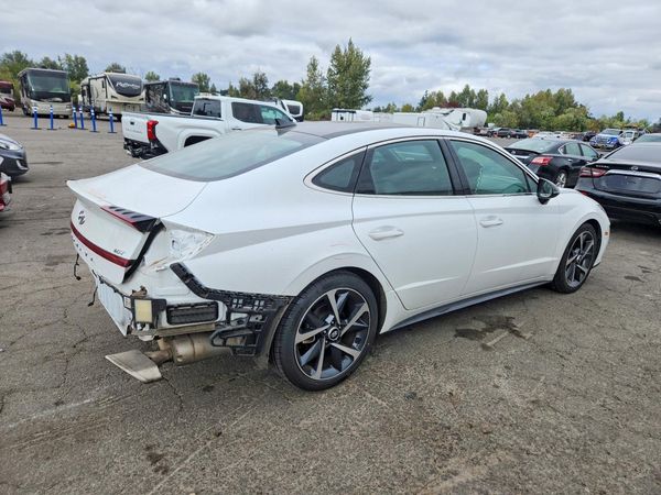 2021 HYUNDAI SONATA