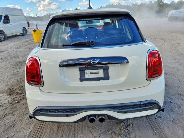 2022 MINI COOPER