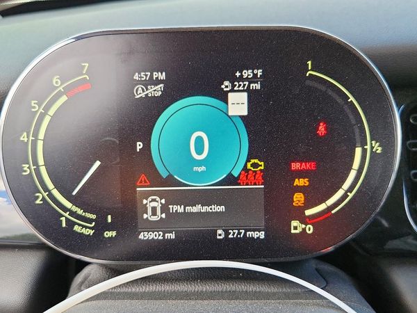 2022 MINI COOPER