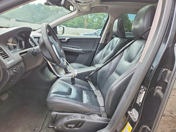 2014 VOLVO XC60 — DENT