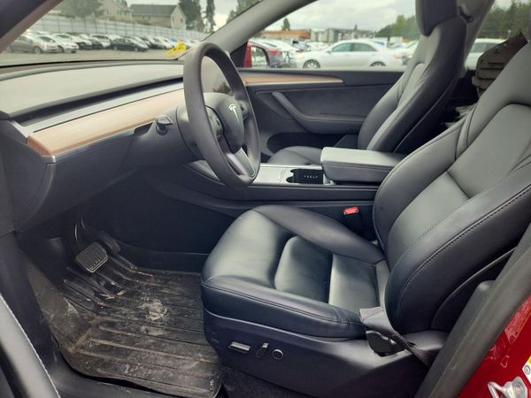 2025 TESLA MODEL Y — DENT