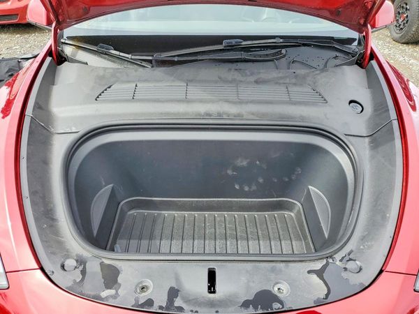 2025 TESLA MODEL Y — Engine bay