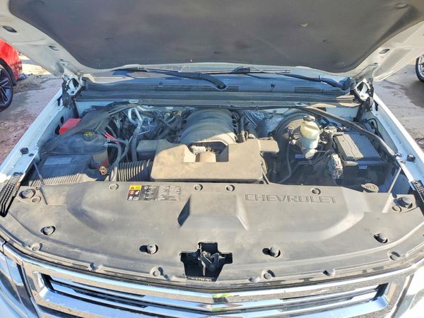 2016 CHEVROLET TAHOE LTZ — Engine bay