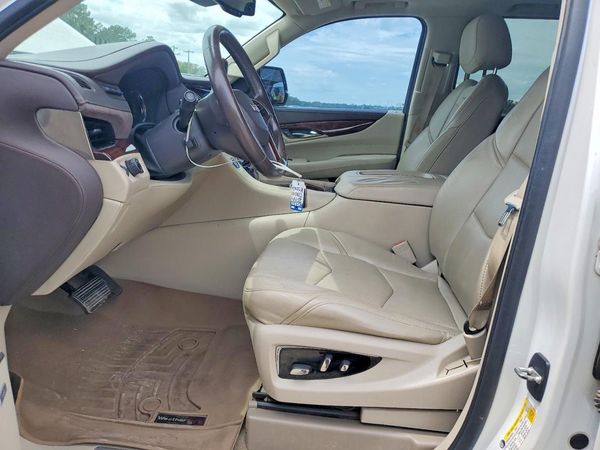 2016 CADILLAC ESCALADE ESV Premium — DENT