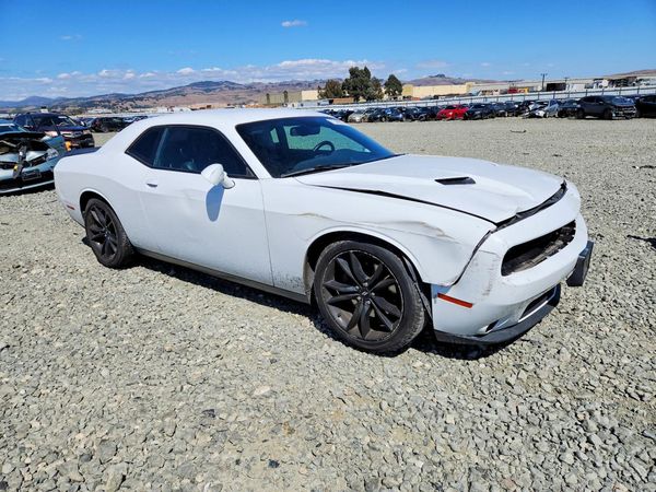 2018 DODGE CHALLENGER SXT