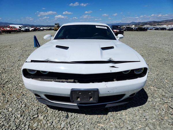 2018 DODGE CHALLENGER SXT