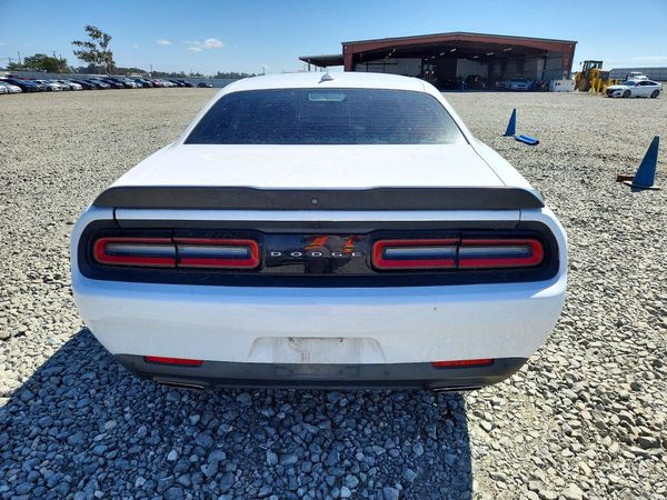 2018 DODGE CHALLENGER SXT
