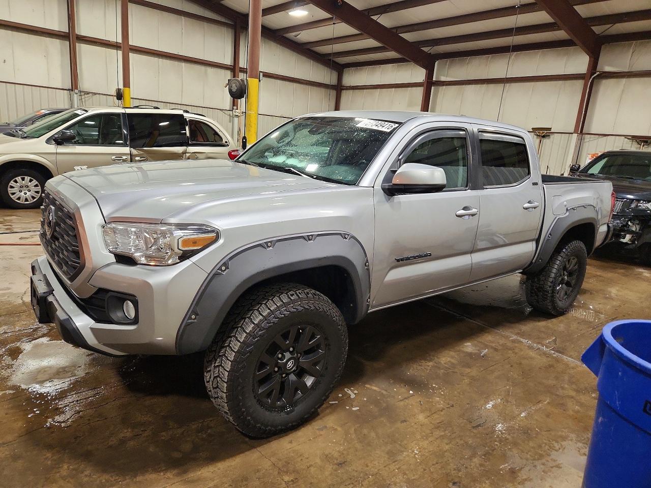2022 TOYOTA TACOMA SR5