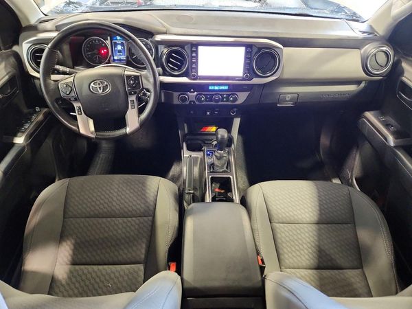 2022 TOYOTA TACOMA SR5